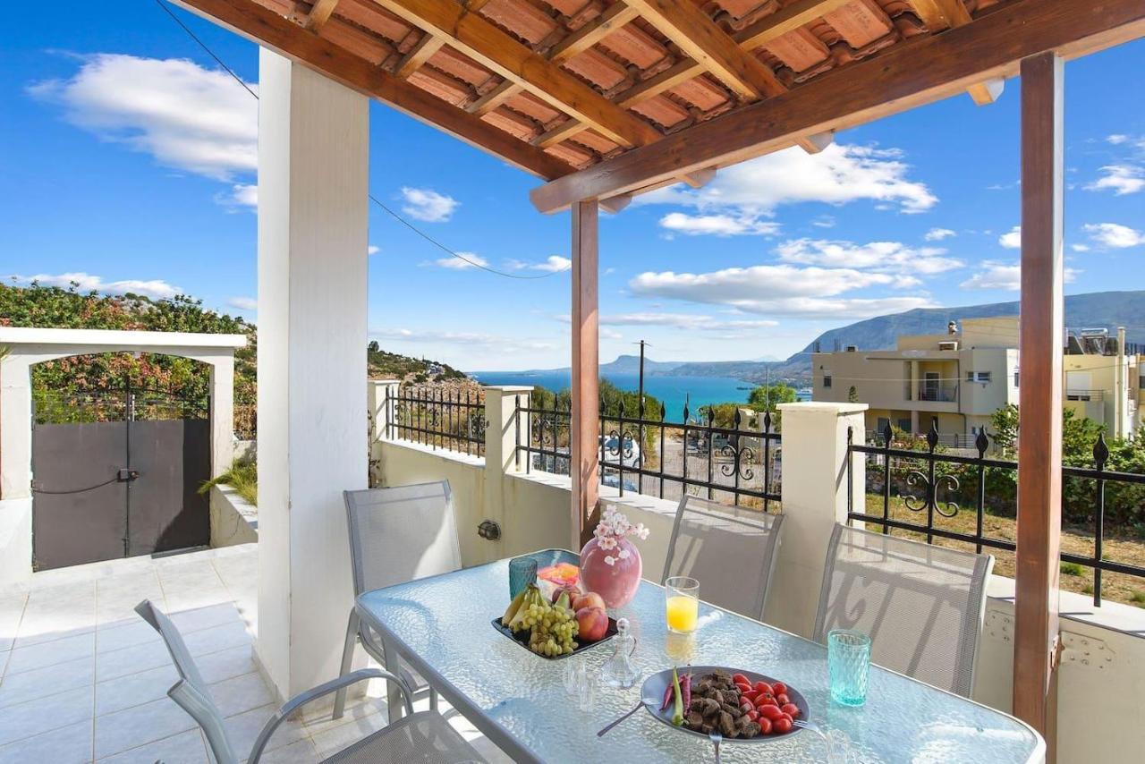 خانيا Superior Apartment - Overlooking Chania-With Pool المظهر الخارجي الصورة