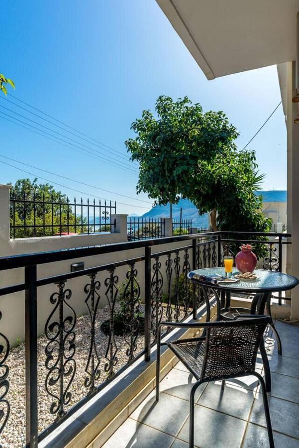 خانيا Superior Apartment - Overlooking Chania-With Pool المظهر الخارجي الصورة